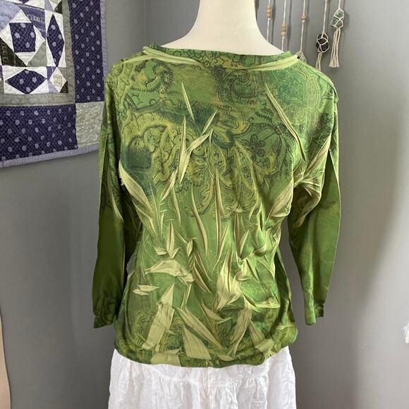 Green fairy shirt with button - Picture 3 of 6